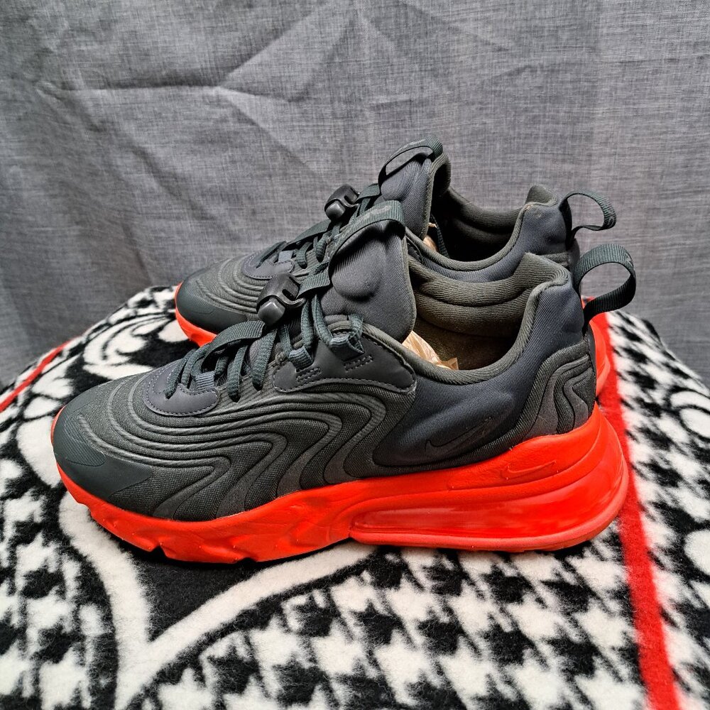 %Men Nike Air Max 270 React ENG Size 8 Dark Smoke Gray Crimson / A 23
